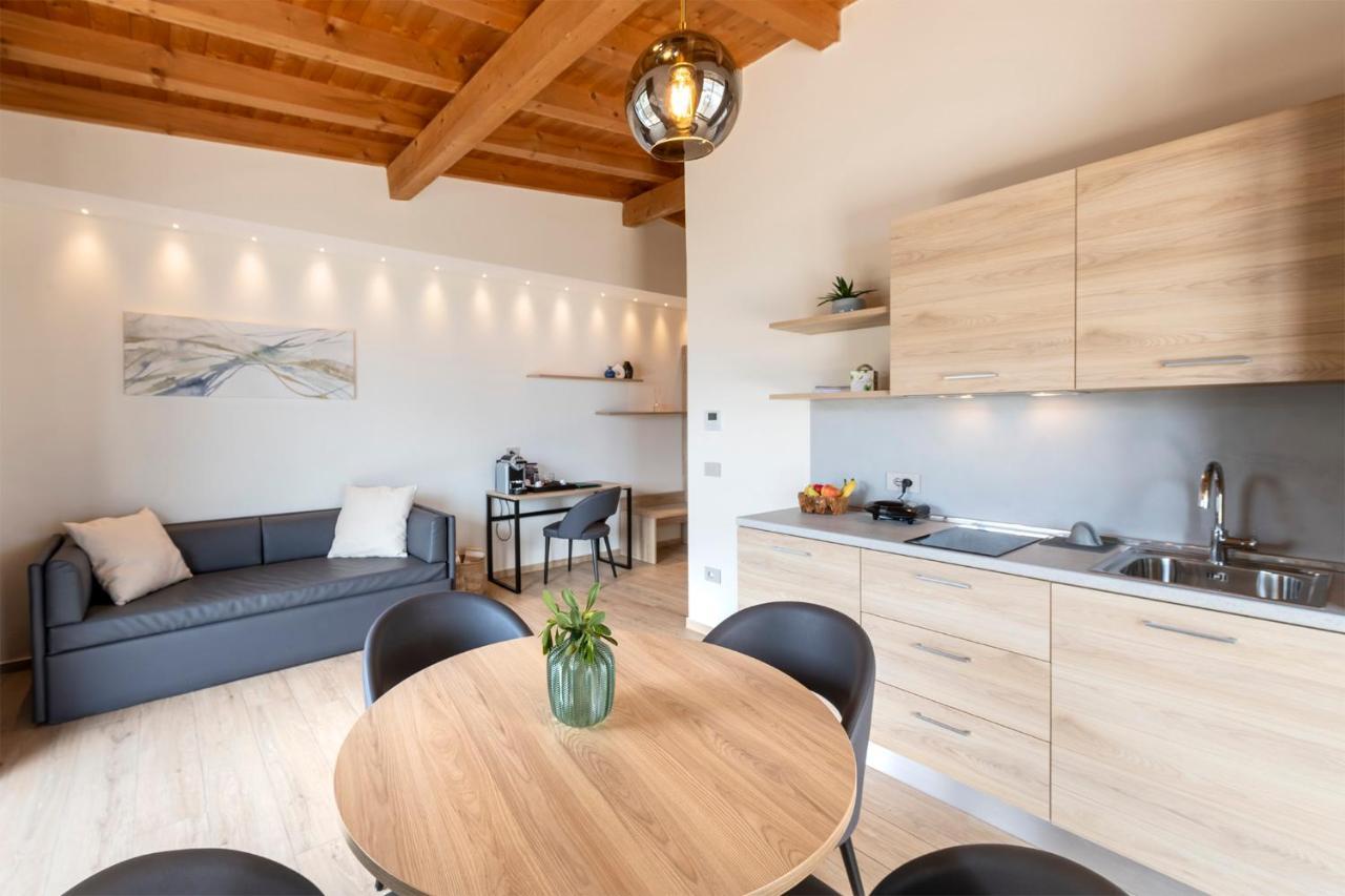 Evo Suites Apartments Limone sul Garda Ngoại thất bức ảnh