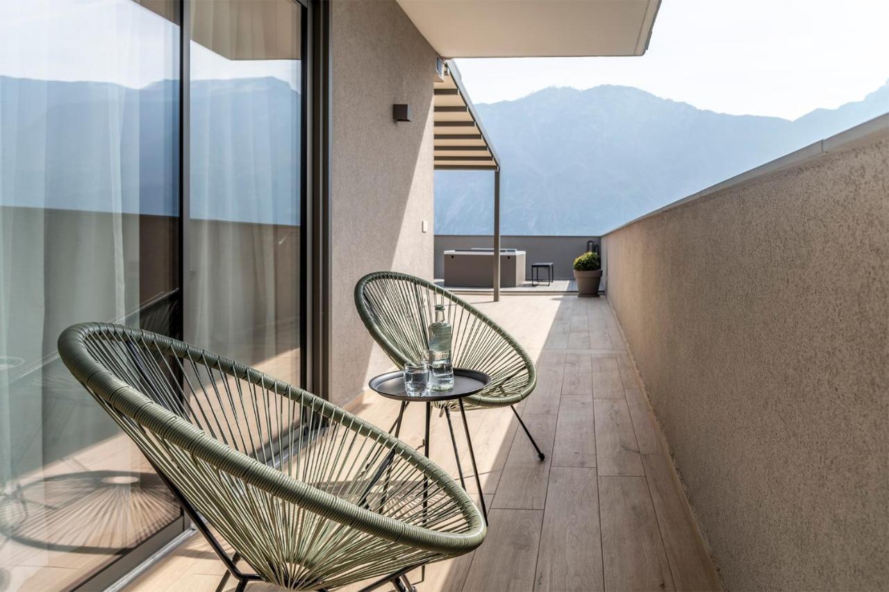 Evo Suites Apartments Limone sul Garda Ngoại thất bức ảnh