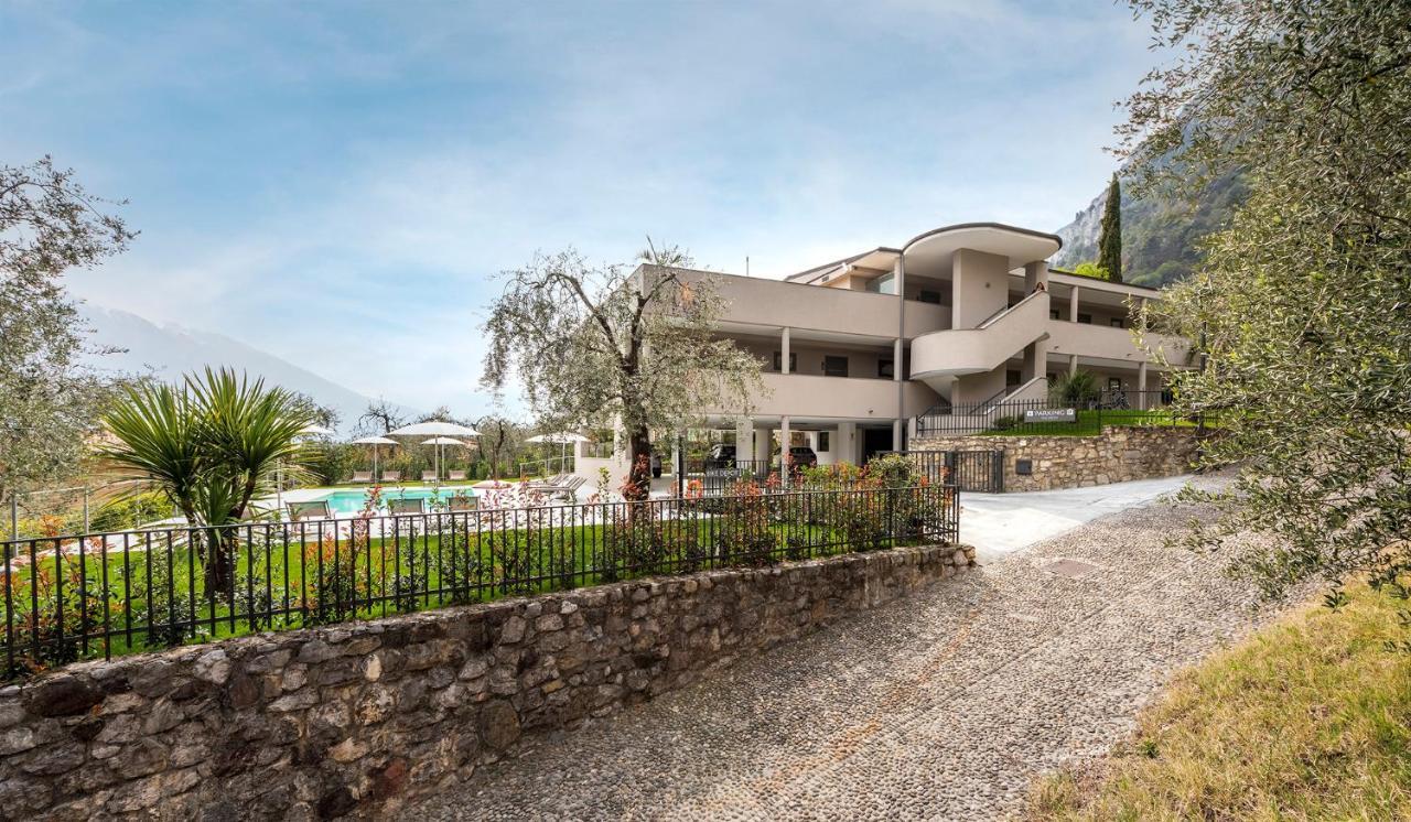 Evo Suites Apartments Limone sul Garda Ngoại thất bức ảnh