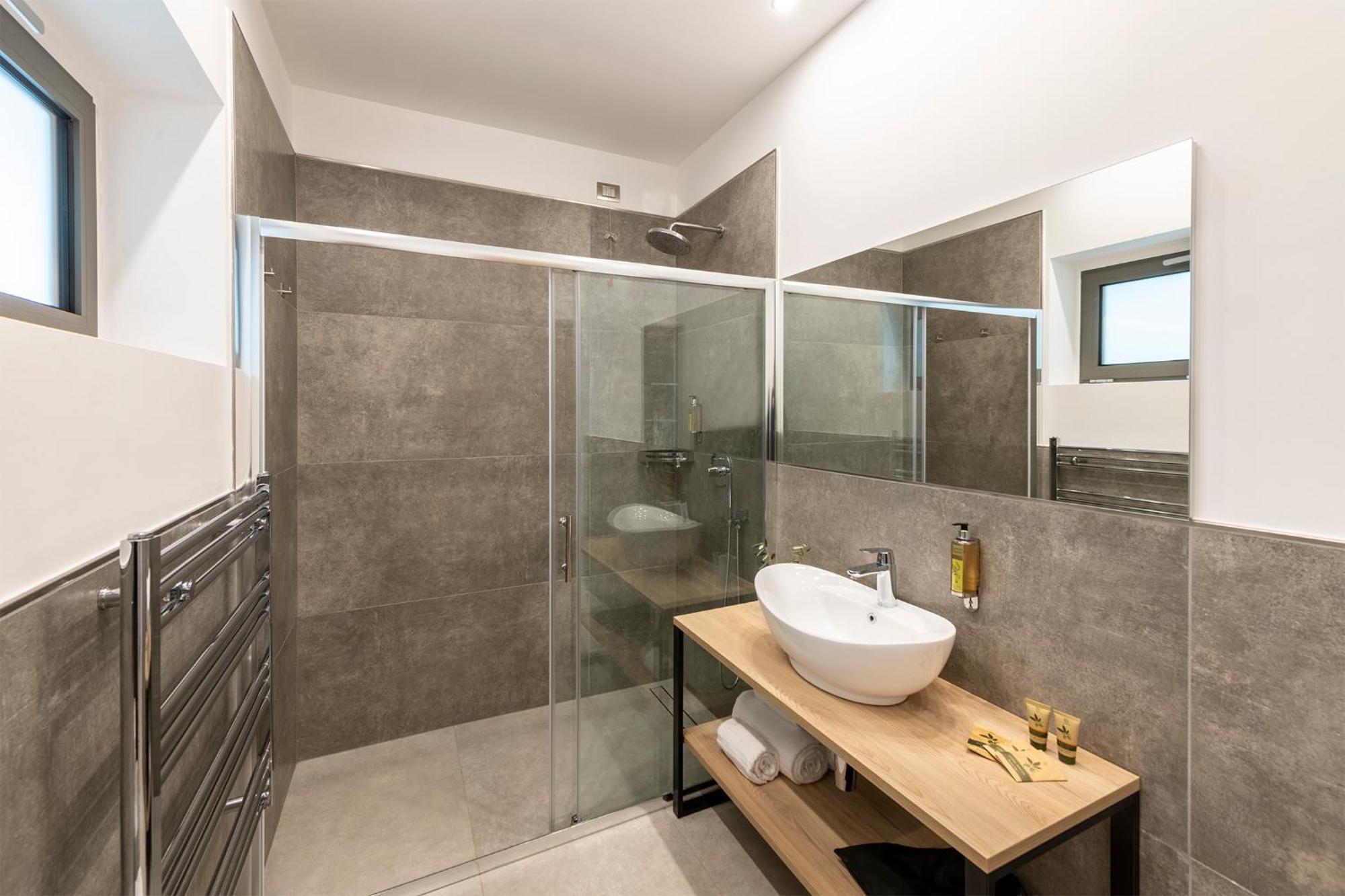 Evo Suites Apartments Limone sul Garda Phòng bức ảnh
